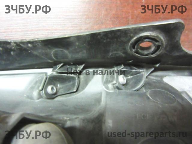 Hyundai i30 (1) [FD] Фара правая