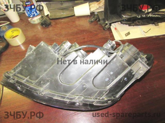 Hyundai i30 (1) [FD] Фара правая