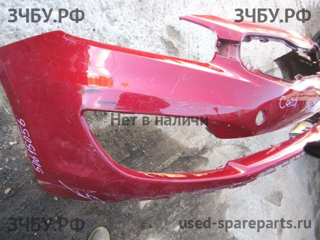 KIA Ceed 2 Решетка радиатора