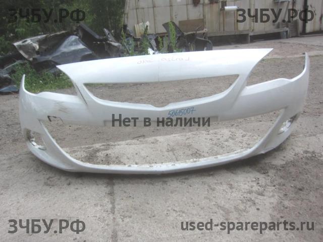 Opel Astra J Бампер передний