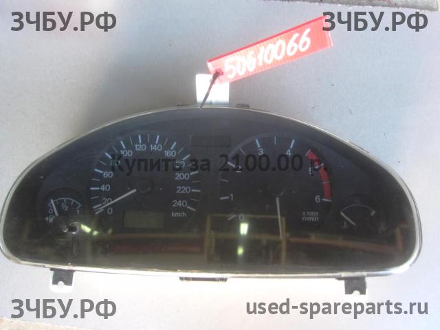 Mitsubishi Carisma (DA) 2000-> Панель приборов