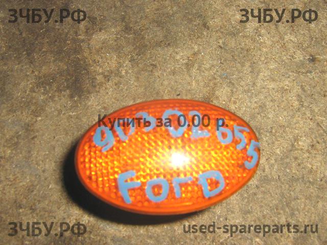 Ford Focus 2 Указатель поворота в крыло (повторитель)