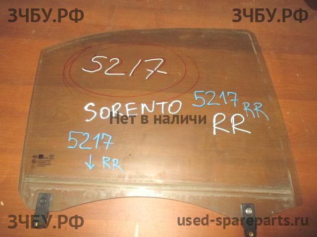 KIA Sorento 2 Стекло двери задней правой