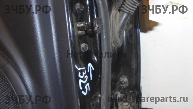 KIA Sorento 2 Ограничитель двери