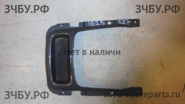KIA Sorento 2 Консоль между сиденьями (Подлокотник)