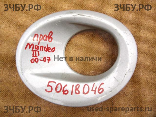 Ford Mondeo 3 Рамка противотуманной фары правой