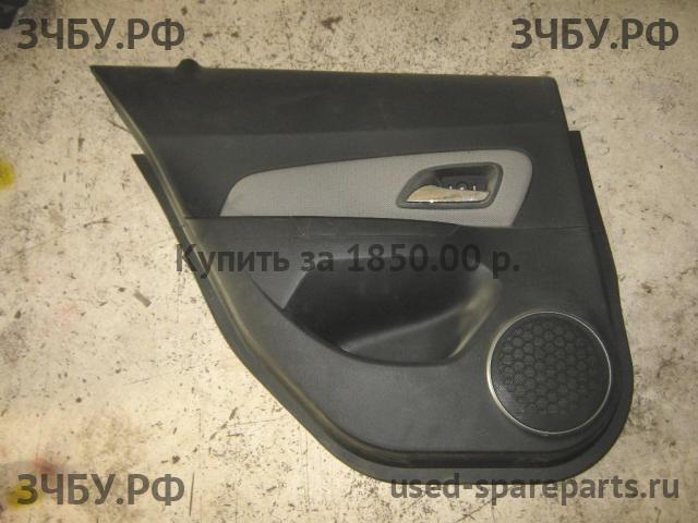 Chevrolet Cruze 1 Обшивка двери задней левой