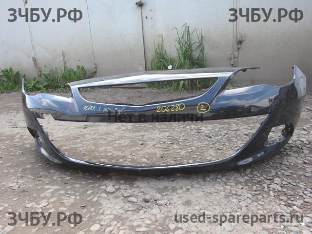 Opel Astra J Бампер передний