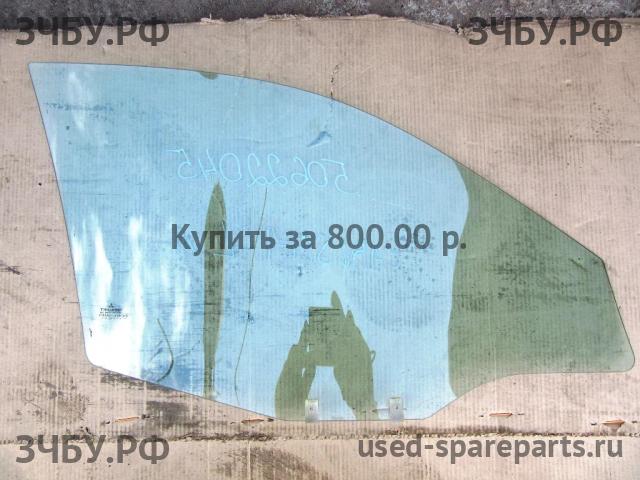 Mitsubishi Carisma (DA) Стекло двери передней левой