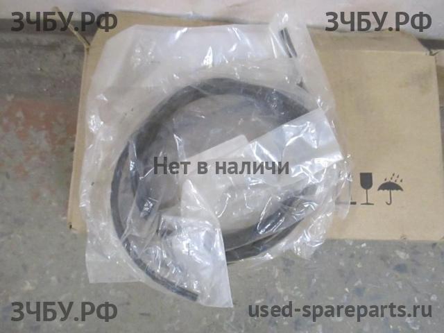 Toyota Corolla (E14 - E15) Стекло лобовое (ветровое)