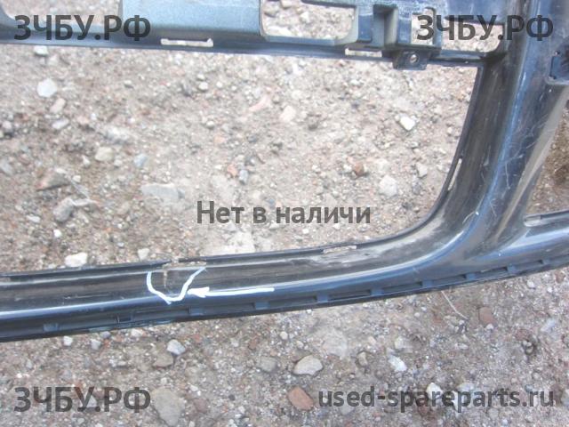 Volkswagen Golf 5 Бампер передний