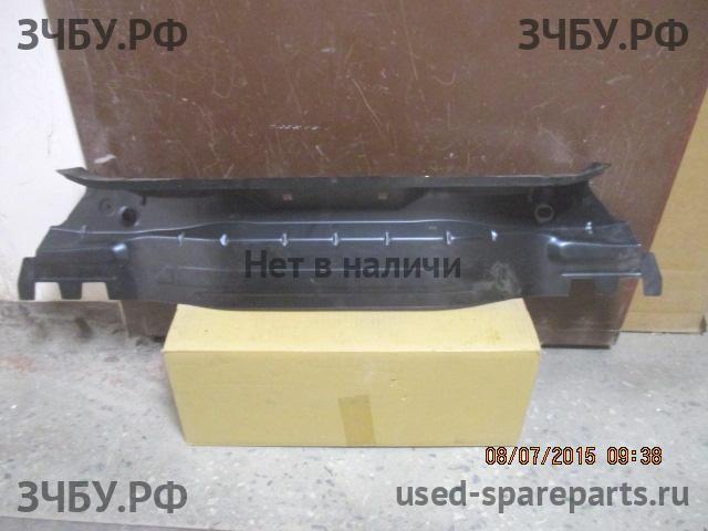 Ford Focus 2 (рестайлинг) Панель задняя