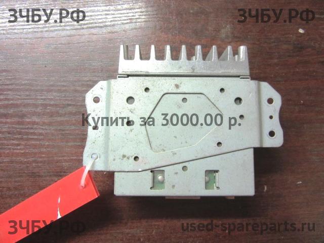 Honda CR-V 3 Усилитель