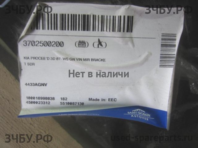 KIA Ceed 1 Стекло лобовое (ветровое)