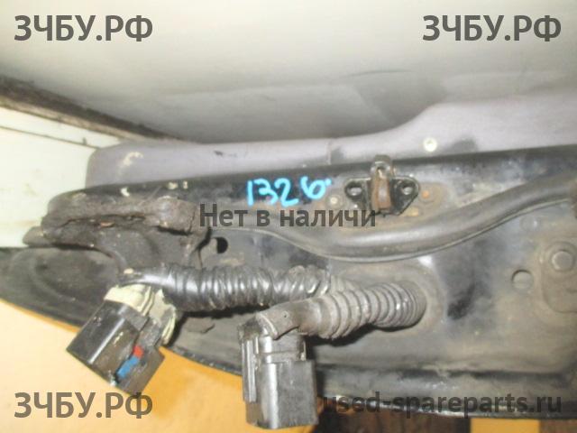 Chrysler Voyager/Caravan 3 Ограничитель двери