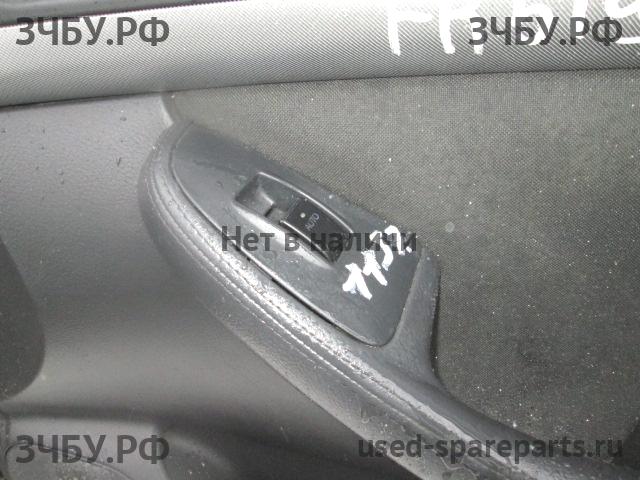 Toyota Avensis 2 Кнопка стеклоподъемника