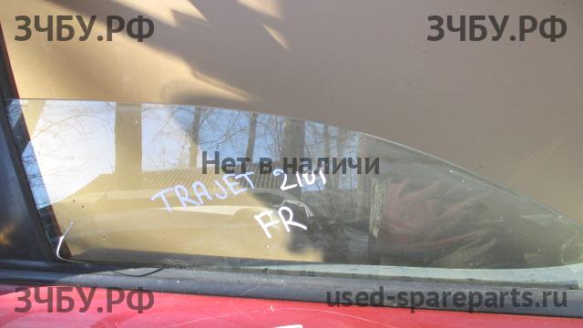 Hyundai Trajet Стекло двери передней правой