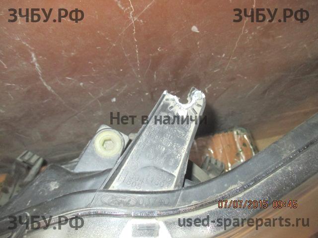 Ford Focus 2 (рестайлинг) Фара левая