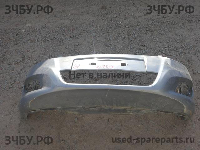 Opel Zafira B Бампер передний
