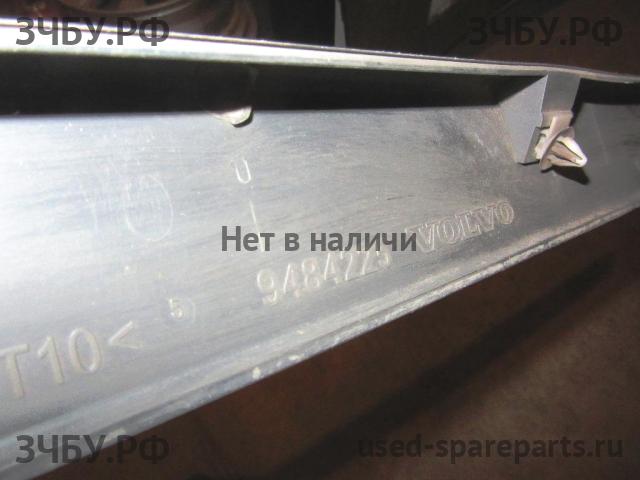 Volvo S60 (1) Накладка двери передней левой