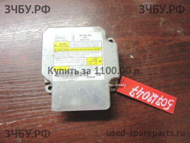 Chevrolet Aveo 2 (T250) Блок управления AirBag (блок активации SRS)