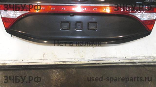 Hyundai Grandeur 2 Накладка на крышку багажника