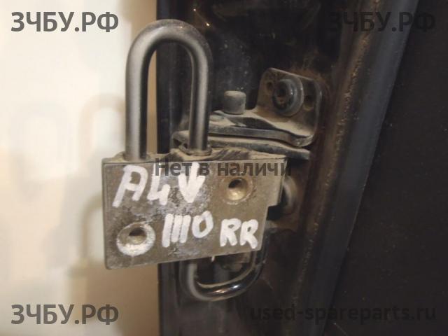 Audi A4 [B6] Петля двери задней правой