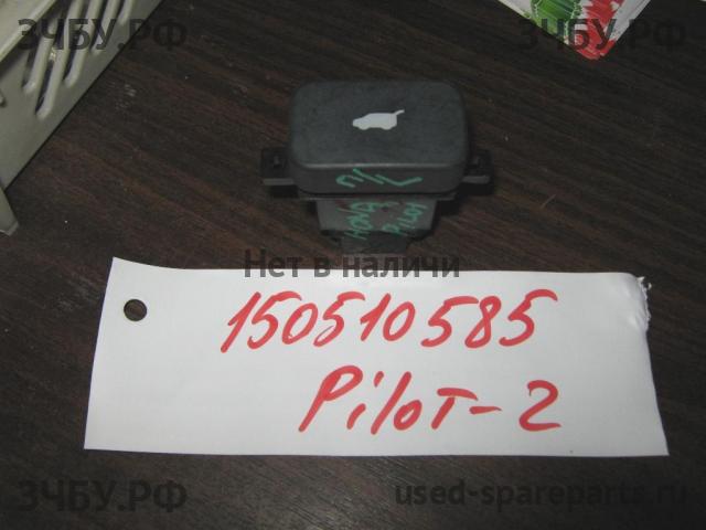 Honda Pilot (2) Кнопка открывания багажника