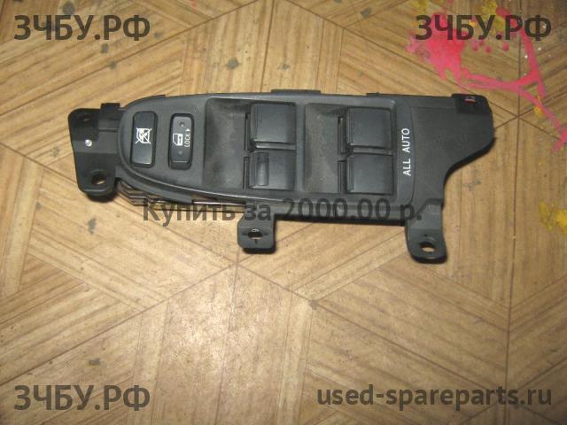 Lexus GS (3) 300/400/430 Кнопка стеклоподъемника передняя левая (блок)