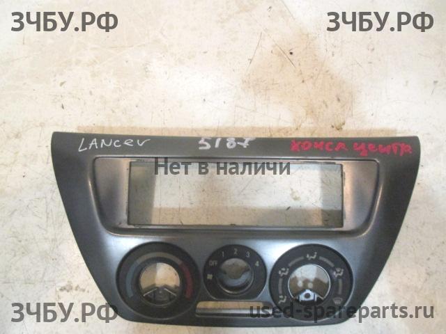 Mitsubishi Lancer 9 [CS/Classic] Накладка декоративная на торпедо