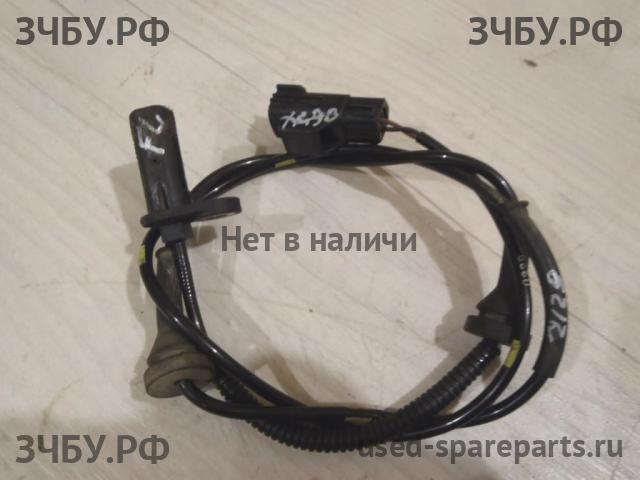 Volvo XC-90 (1) Датчик ABS передний