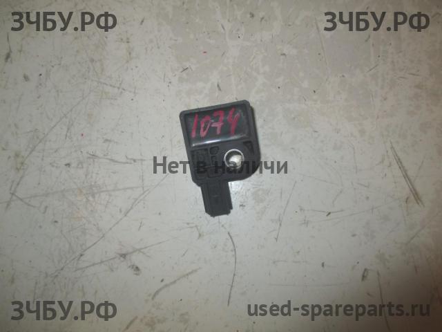 KIA Sportage 3 Датчик удара AIR BAG (SRS)