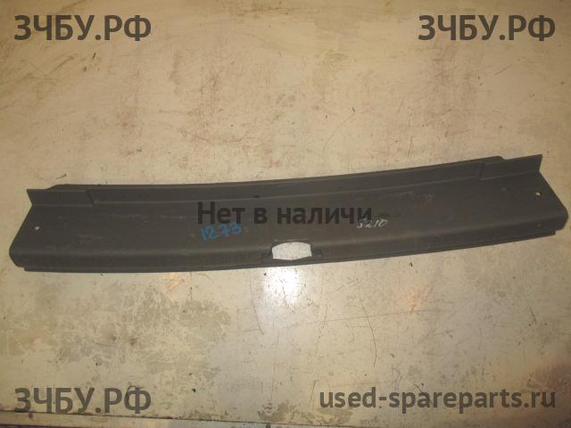 Chevrolet Rezzo Накладка задней панели