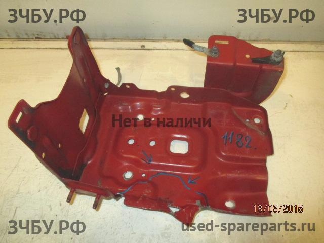 Chevrolet Rezzo Крепление АКБ (подставка/площадка)