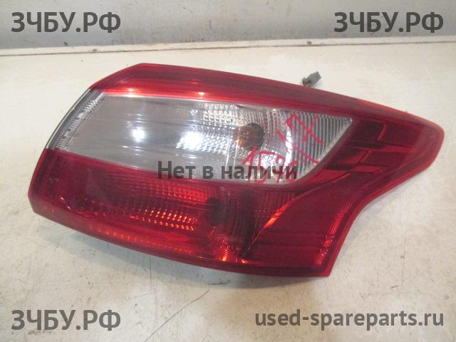 Ford Focus 3 Фонарь правый