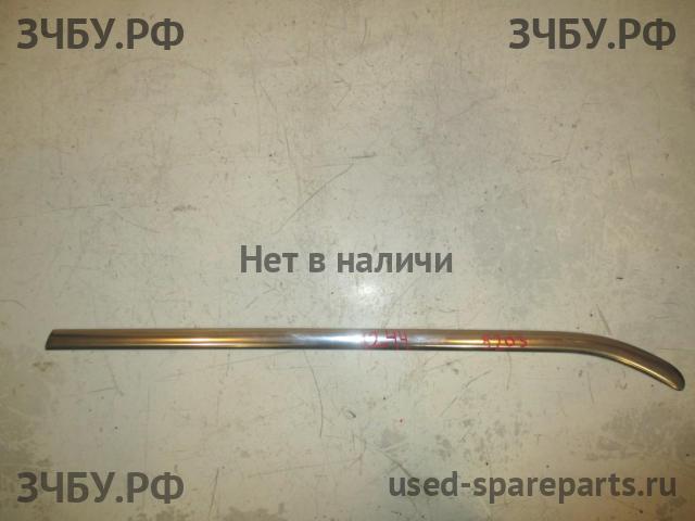 Ford Focus 3 Молдинг заднего стекла