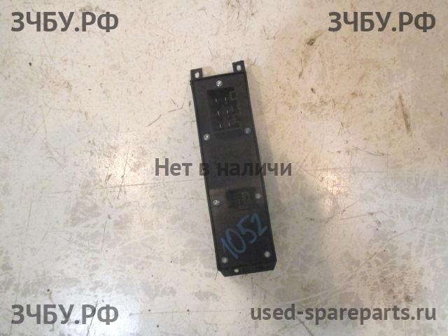 Ford Focus 3 Кнопка стеклоподъемника передняя левая (блок)