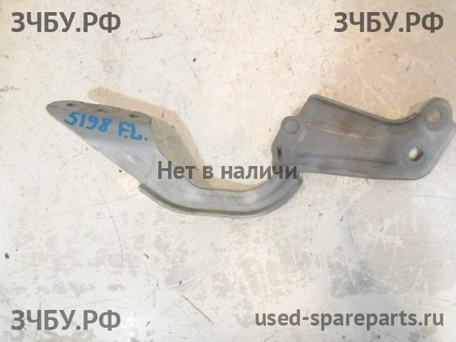 Ford Focus 3 Петля капота
