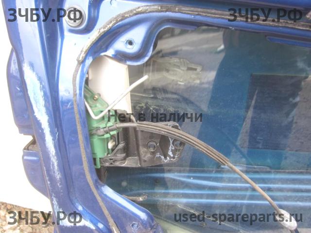 Volkswagen Passat B5 Дверь передняя левая