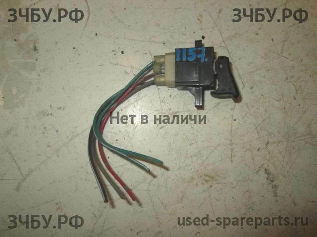 Mazda 323 [BA] Кнопка стеклоподъемника
