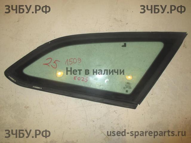Ford Focus 3 Стекло кузовное глухое левое