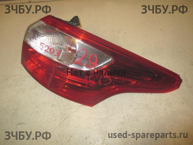 Ford Focus 3 Фонарь правый