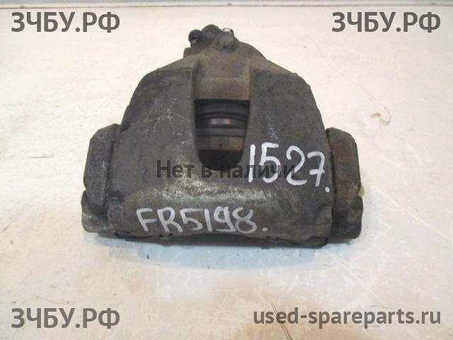 Ford Focus 3 Суппорт передний правый (в сборе со скобой)