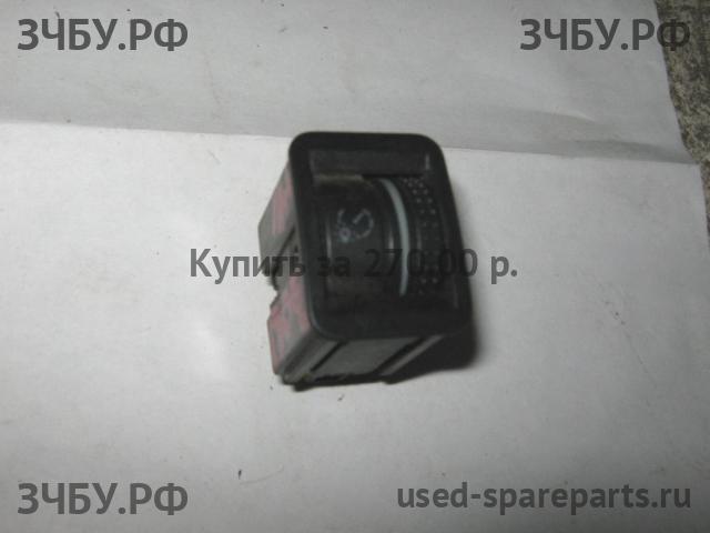 Volkswagen Golf 4 Кнопка