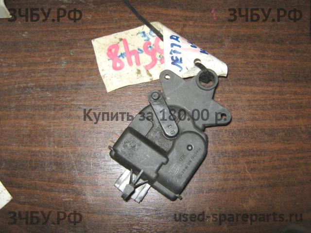 Audi A3 [8L] Моторчик заслонки печки