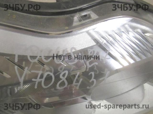Ford Focus 2 (рестайлинг) Фара правая
