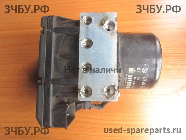 Volkswagen Jetta 4/Bora [1J2] Блок ABS (насос)