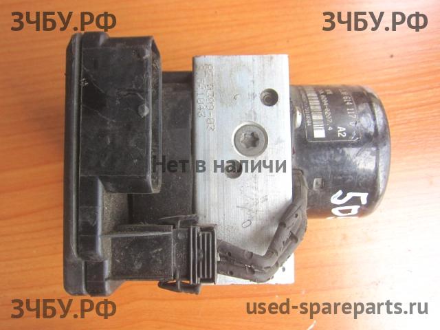 Volkswagen Jetta 4/Bora [1J2] Блок ABS (насос)