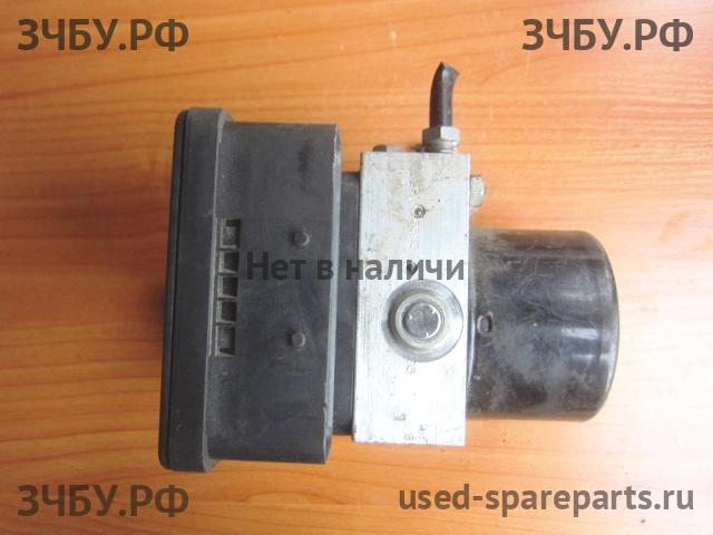 Ford Focus 2 Блок ABS (насос)