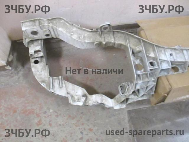Ford Focus 3 Панель передняя (телевизор)